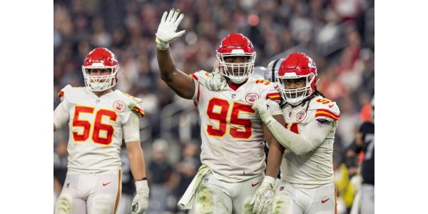 Kansas City Chiefs plågas över förlängningslön för veteranspelare Kansas City Chiefs plågas över förlängningslön för veteranspelare